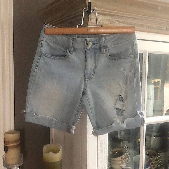 AMERICAN EAGLE OUTFITTERS Light Wash Super Stretch - Picture 1 of 2